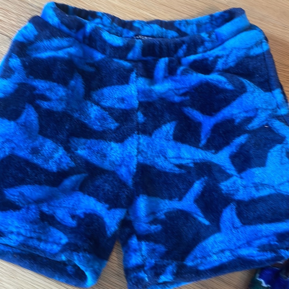 2 pairs! Super Cozy Fleece Pajama Pants and shorts, size: 4/5